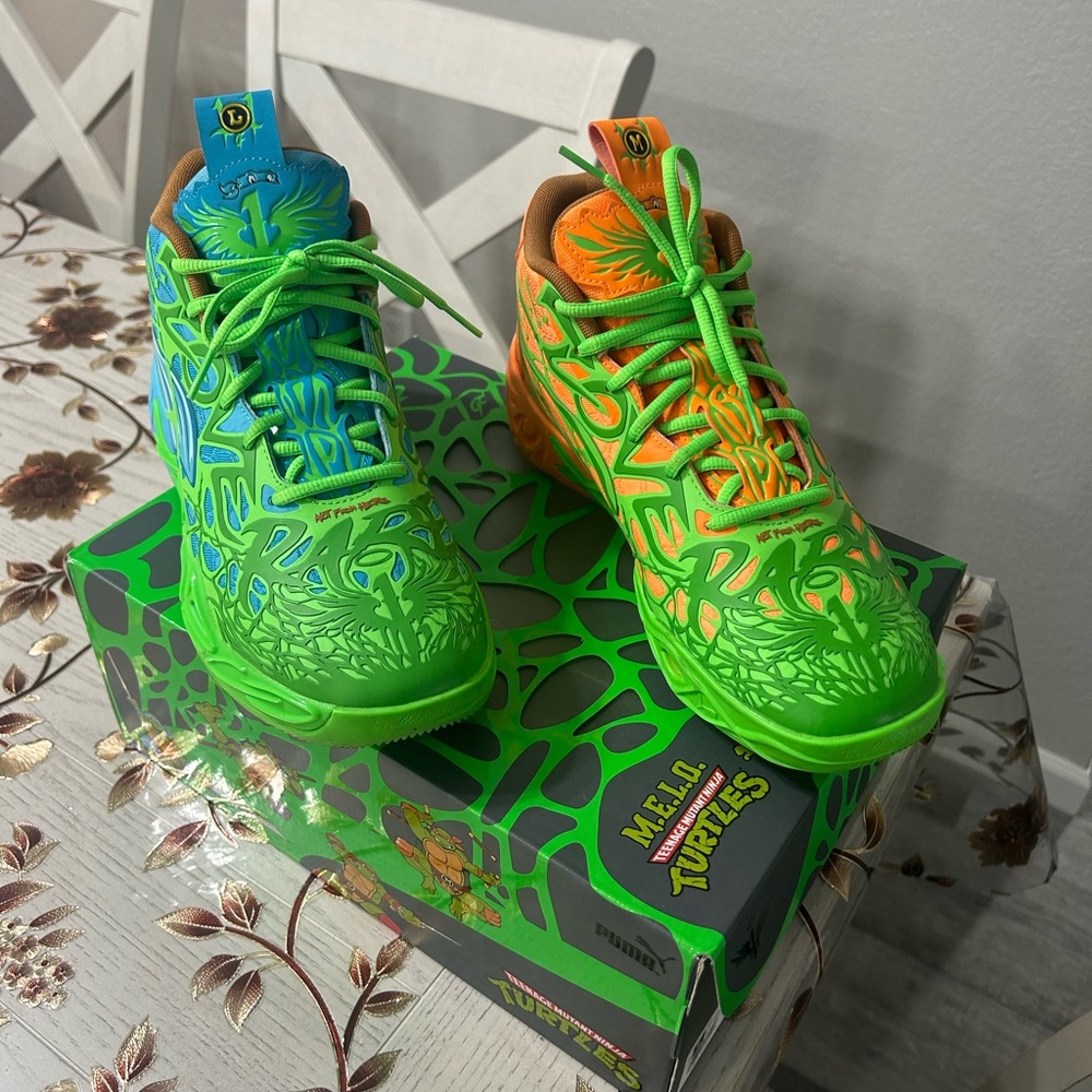 PUMA Kids TMNT Green and Orange Sneakers